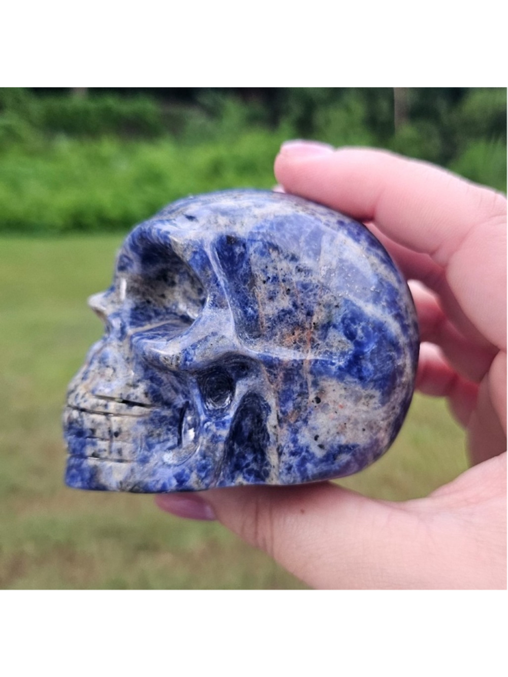 Sodalite skull 2.8 in